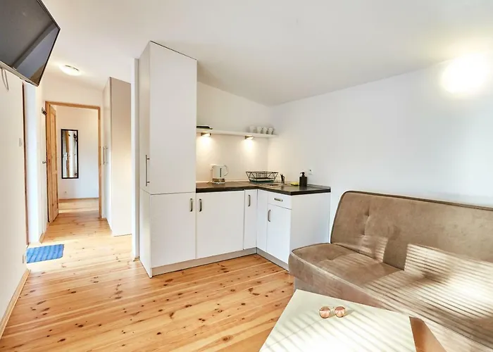 Metropolis Дерев'яний котедж Сопот